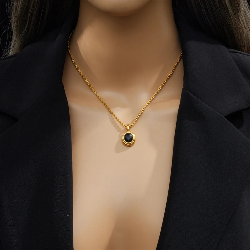 Pingente de Luxo Feminino Dourado - Hugario